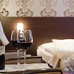 Carat Boutique 4*
