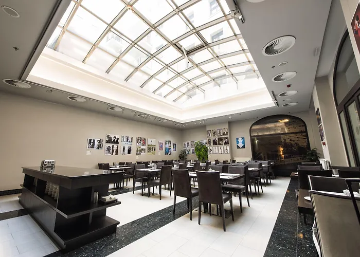 Carat Boutique 4* בודפשט