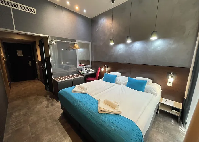 Carat Boutique 4*