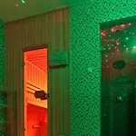 Carat Boutique Hotel 4*