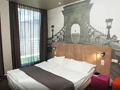 كارات البوتيكي 4* بودابست