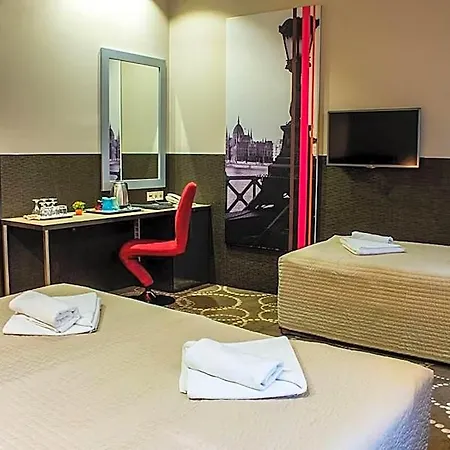 카라트 부티크 호텔 4*