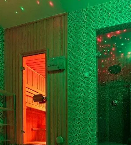 Carat Boutique Hotel 4*